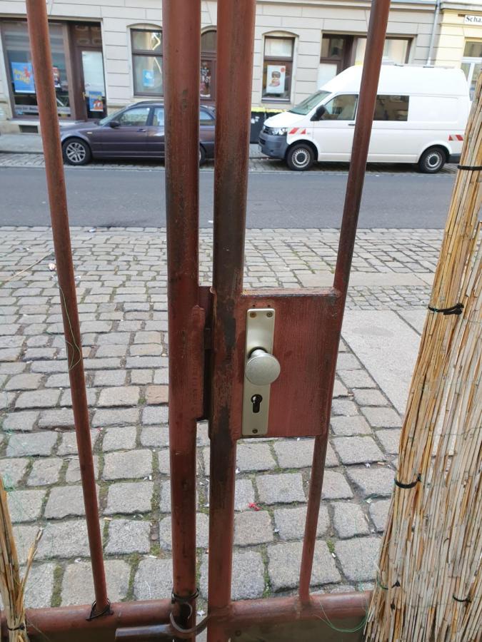 Ferienwohnung Oder Studio Dresden-Neustadt Inkl Parkplatz Mit Balkon Oder Terrasse Dış mekan fotoğraf