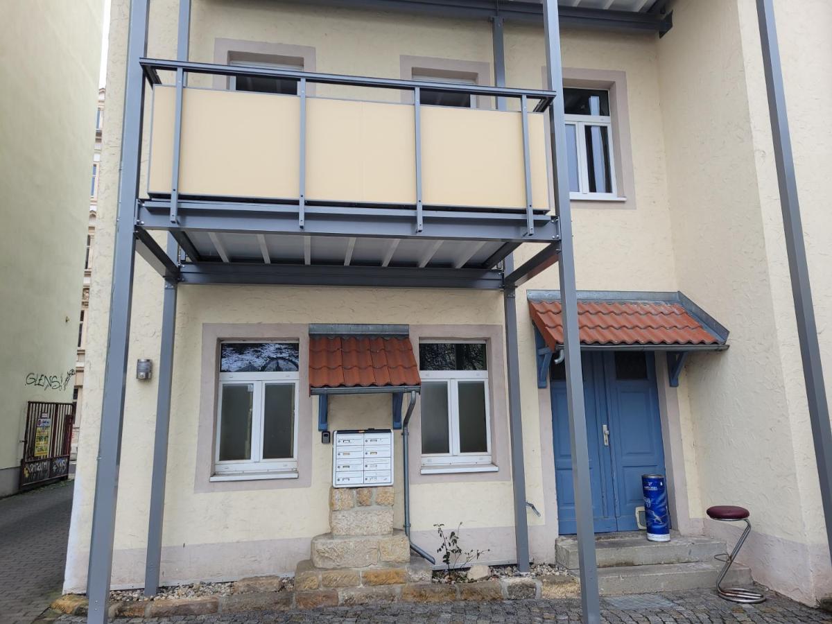 Ferienwohnung Oder Studio Dresden-Neustadt Inkl Parkplatz Mit Balkon Oder Terrasse Dış mekan fotoğraf