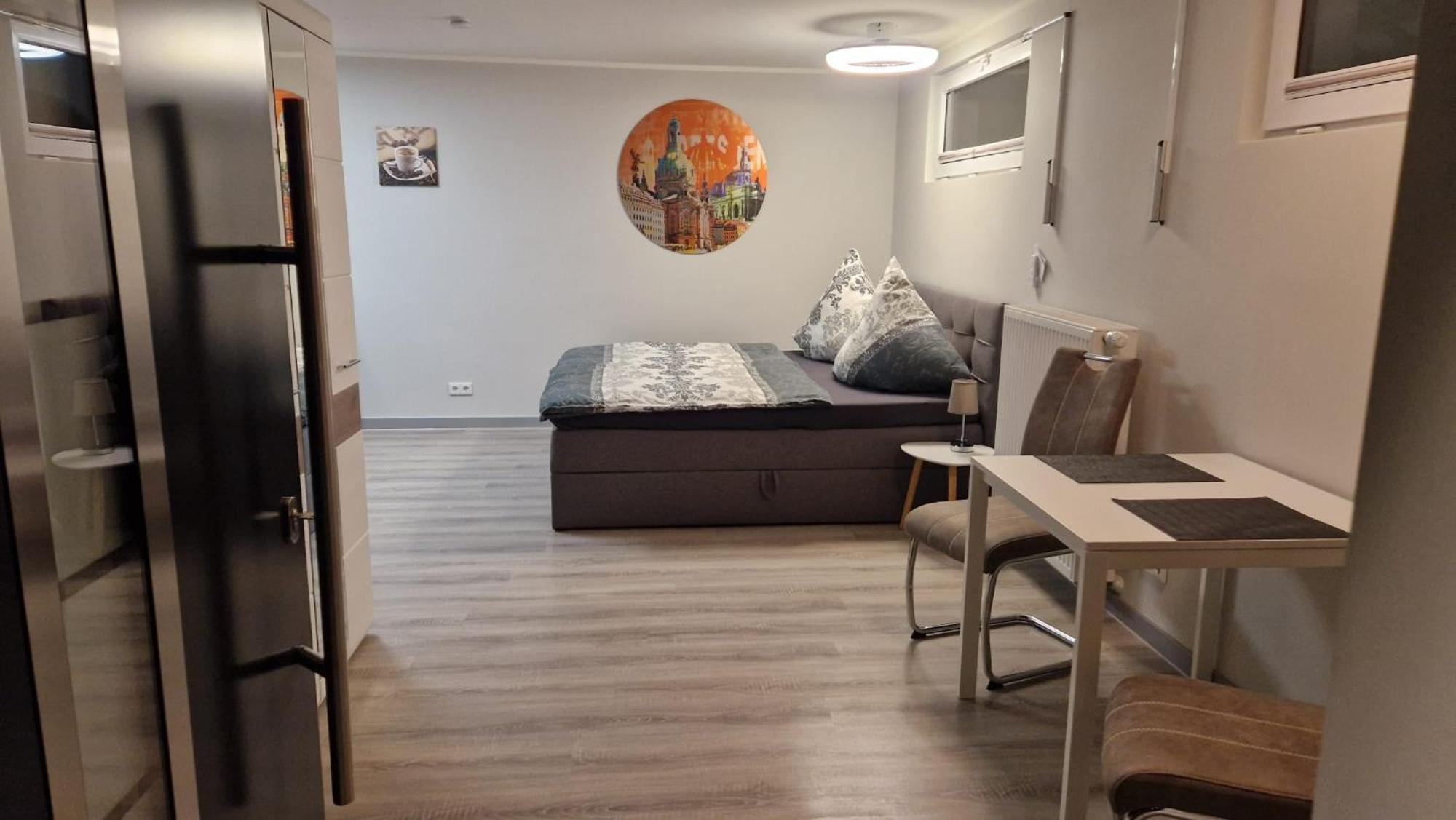 Ferienwohnung Oder Studio Dresden-Neustadt Inkl Parkplatz Mit Balkon Oder Terrasse Oda fotoğraf